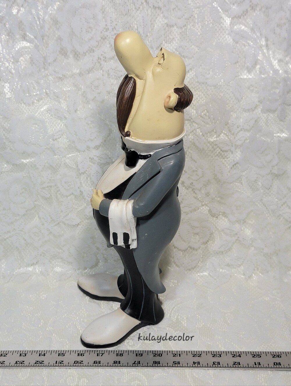 Vintage Resin Butler Figurine Long Nose Fruit Tray Statue 16” Tall Kitchen Decor - Picture 9 of 16